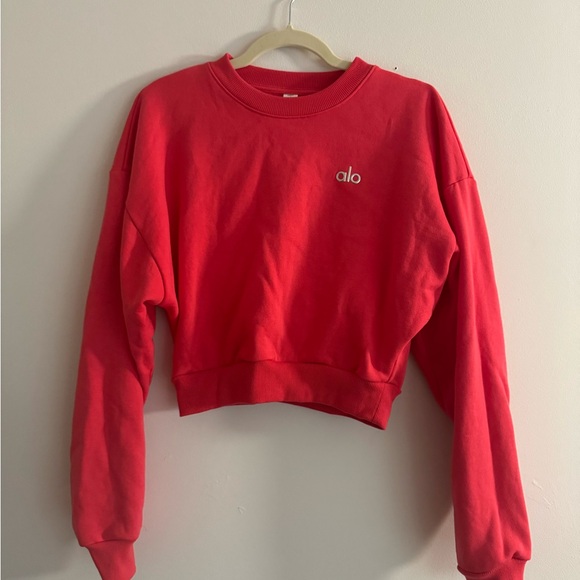 ALO Yoga Vibrant Red cropped sweatshirt - Picture 1 of 4